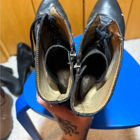 Frye Black Leather Zip-Up Ankle Boots - Picture 3 of 8